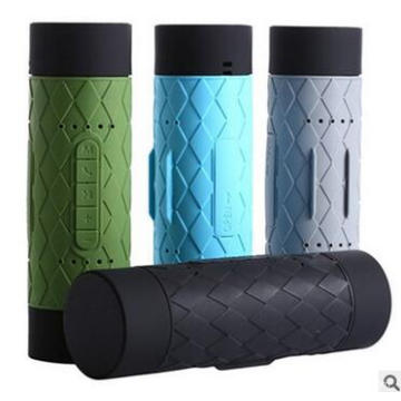 New Launch Sports Waterproof Outdoor Bicycle Bluetooth Bottle Speaker